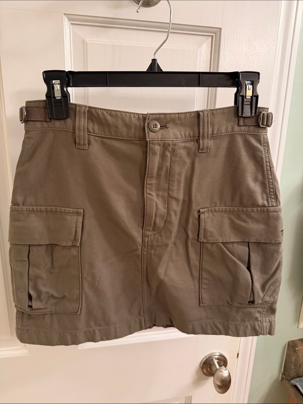 TNA Women's Army Green cargo skirt